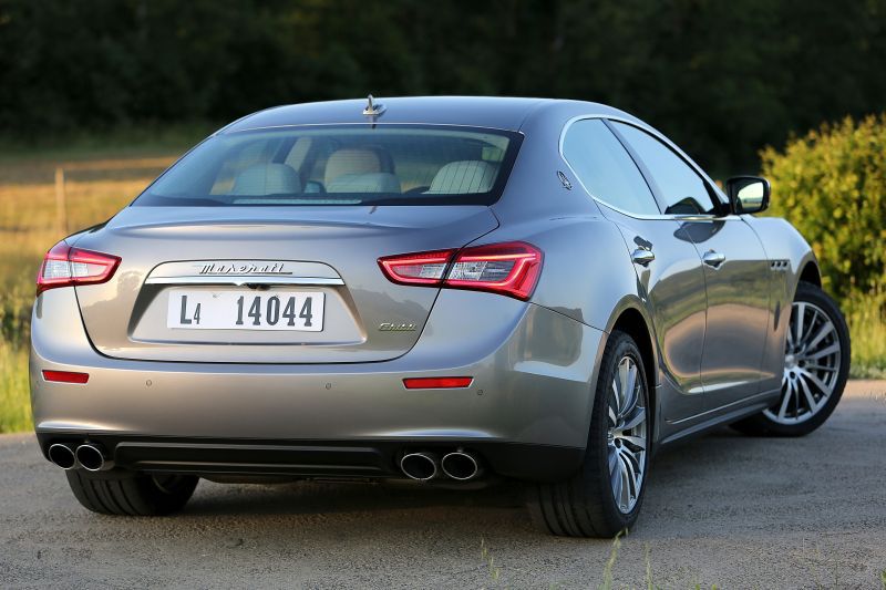 Maserati Ghibli III (M157) 3.0 V6 (275 Hp) Automatic